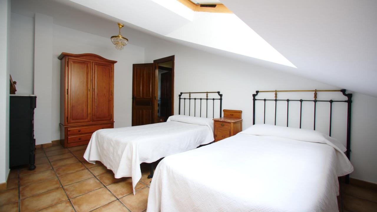 Casa Rural Plaza Vieja Saldaña Екстериор снимка